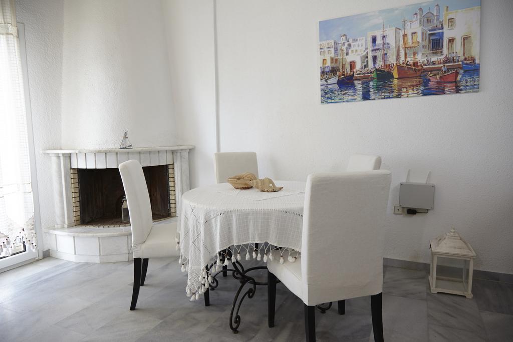 Beach Front Villa Nea Kallikrateia Екстериор снимка